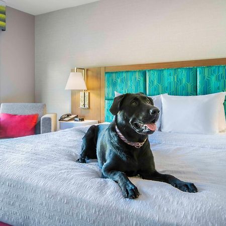 Hampton Inn East Aurora Eksteriør billede