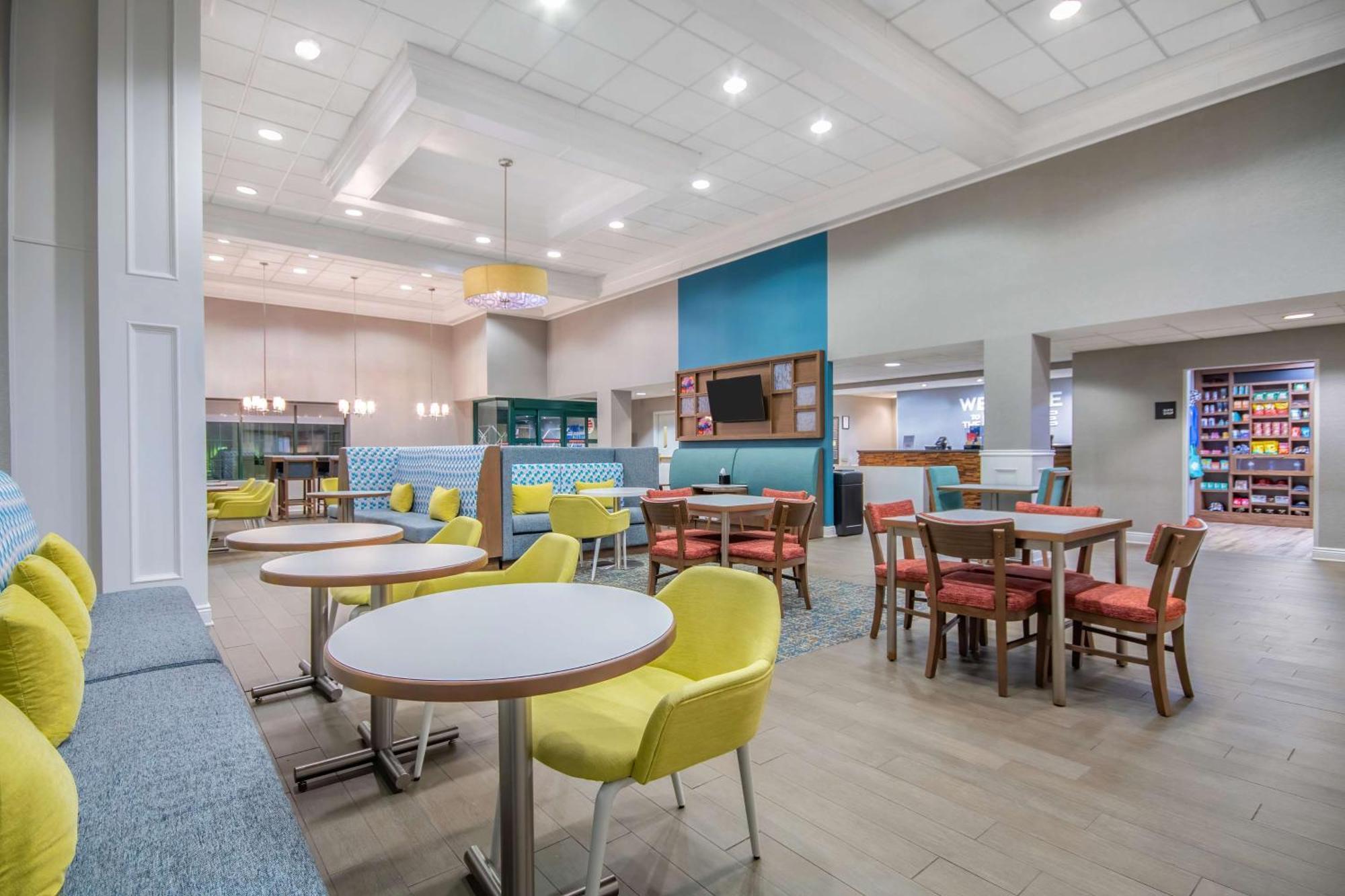 Hampton Inn East Aurora Eksteriør billede